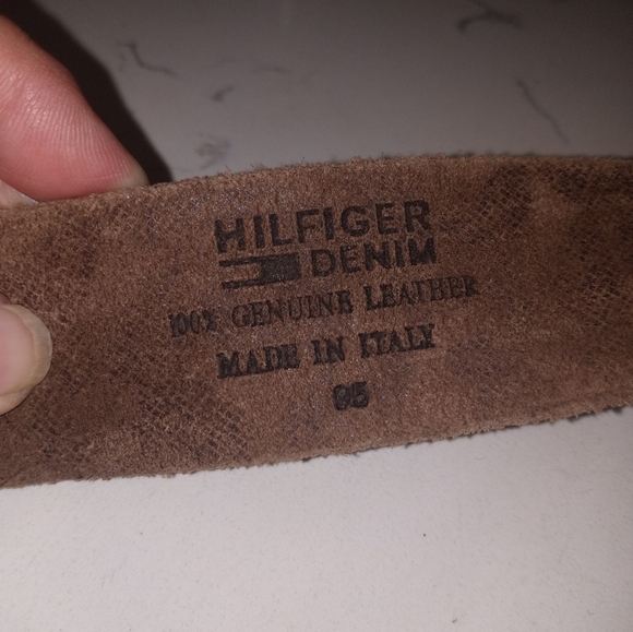 Vintage Hilfiger Denim Genuine Leather Tooled Butterfly Brown Belt Made in Italy - Picture 5 of 7